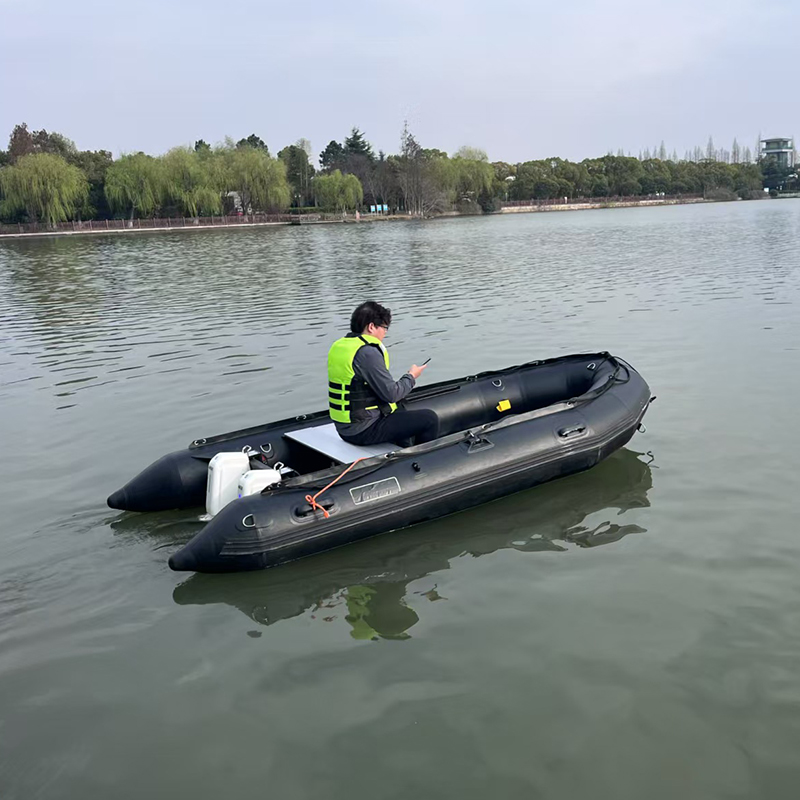 智能型電動噴泵式救援艇